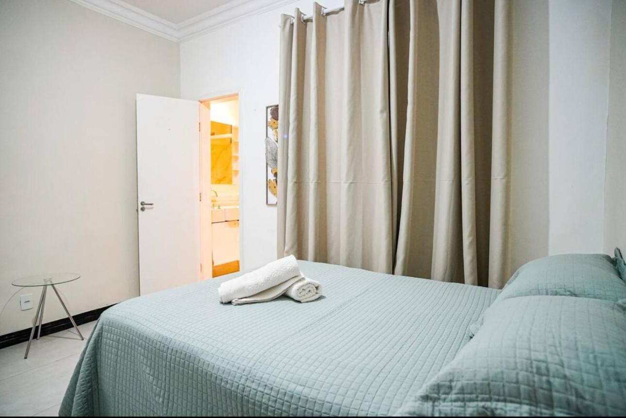 Apartamento Copacabana Predio Frente Ao Mar *